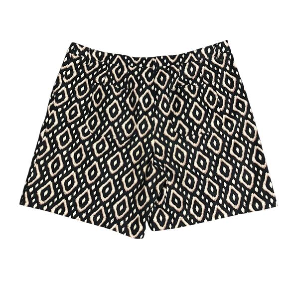 Hannah Women's Pleated Zip Shorts Black White Diamond Print Cotton-Blend Size 16 - Picture 2 of 7